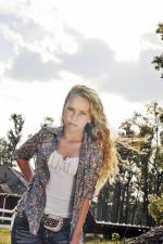 Сэди Брук: 1371x2048 / 439 Кб