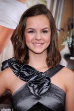 Бритт Флэтмо: 401x594 / 59 Кб