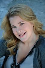 Дженнифер Бессер: 1360x2048 / 495 Кб