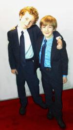 Сет Исаак Джонсон: 1153x2048 / 300 Кб