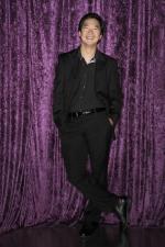 Кен Жонг: 427x640 / 71 Кб