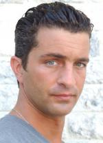 Грег Руссо: 381x527 / 31 Кб