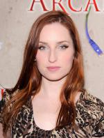 Зои Листер Джонс: 1558x2048 / 699 Кб