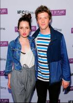 Зои Листер Джонс: 427x596 / 64 Кб