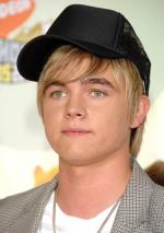 Джесси МакКартни: 283x400 / 24 Кб