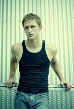 Бен Дэвис: 450x660 / 53 Кб