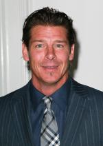 Тай Пеннингтон: 1451x2048 / 373 Кб