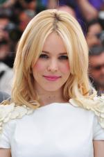 Рэйчел МакАдамс: 1362x2048 / 367 Кб