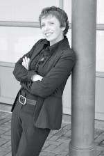 Соня Томпсон: 483x720 / 38 Кб