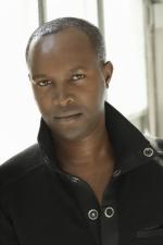 Джон Мавунго: 427x640 / 35 Кб