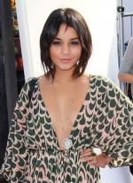 Ванесса Энн Хадженс: 1490x2048 / 591 Кб