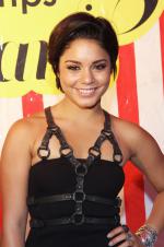 Ванесса Энн Хадженс: 1365x2048 / 412 Кб