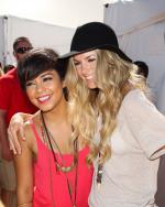 Ванесса Энн Хадженс: 1638x2048 / 539 Кб