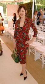 Роуз МакГоун: 217x400 / 27 Кб