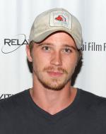 Гаррет Хедлунд: 1620x2048 / 387 Кб