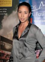 Мерседес Леггетт: 398x544 / 45 Кб