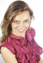 Кэролайн Джэден Стуцци: 1405x2048 / 294 Кб