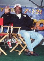 Шуга Рэй Леонард: 290x400 / 27 Кб