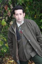 Амир Ковач: 427x640 / 66 Кб