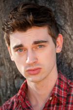 Трэвис Грант: 1365x2048 / 348 Кб