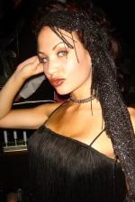 Николетт Найтингейл: 500x750 / 66 Кб