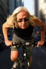 Грегг Бертон: 480x720 / 40 Кб