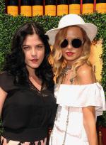 Сэльма Блэр: 1511x2048 / 622 Кб