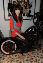 Мишель Монахэн: 1396x2048 / 511 Кб