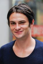 Шайло Фернандес: 1362x2048 / 367 Кб