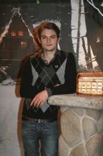 Шайло Фернандес: 333x500 / 35 Кб