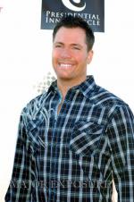 Кевин Шторм: 479x720 / 84 Кб