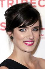 Анна Вуд: 325x500 / 26 Кб