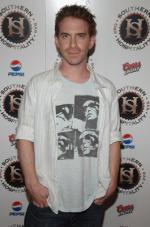 Сет Грин: 265x400 / 28 Кб