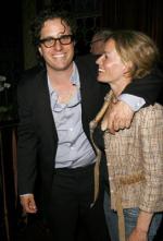 Элизабет Шу: 272x400 / 26 Кб