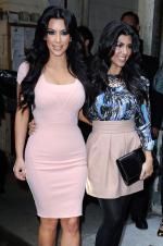 Кортни Кардашьян: 1362x2048 / 567 Кб