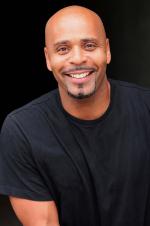 Эрик Дэвис: 1365x2048 / 209 Кб