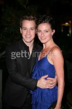 Лара Пулвер: 396x594 / 32 Кб