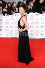 Лара Пулвер: 396x594 / 42 Кб