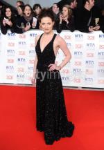 Лара Пулвер: 412x594 / 45 Кб