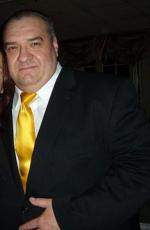 Тони Кост: 384x588 / 25 Кб