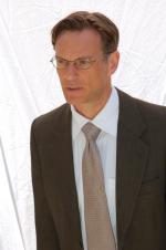 Элистер Стил: 1362x2048 / 344 Кб