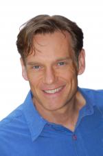 Элистер Стил: 1362x2048 / 224 Кб