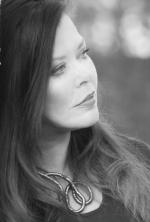 Лаура Мидомс: 1386x2048 / 225 Кб