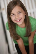 Мэган Бараджас: 480x720 / 42 Кб