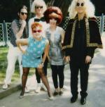 Барби Уалд: 300x303 / 25 Кб