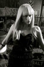 Мелани Скрофано: 402x604 / 48 Кб