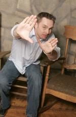 Райан Литтл: 261x400 / 24 Кб