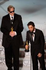 Райан Бингхэм: 400x600 / 33 Кб