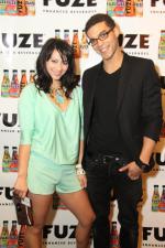 Ишан Моррис: 480x720 / 70 Кб