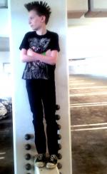 Хантер Джеймс Маккивер: 1262x2048 / 278 Кб